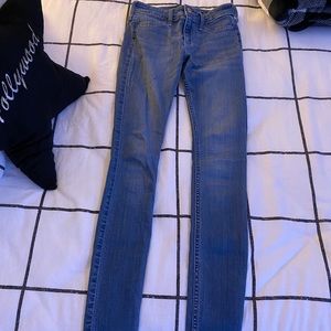 low rise skinny jeans